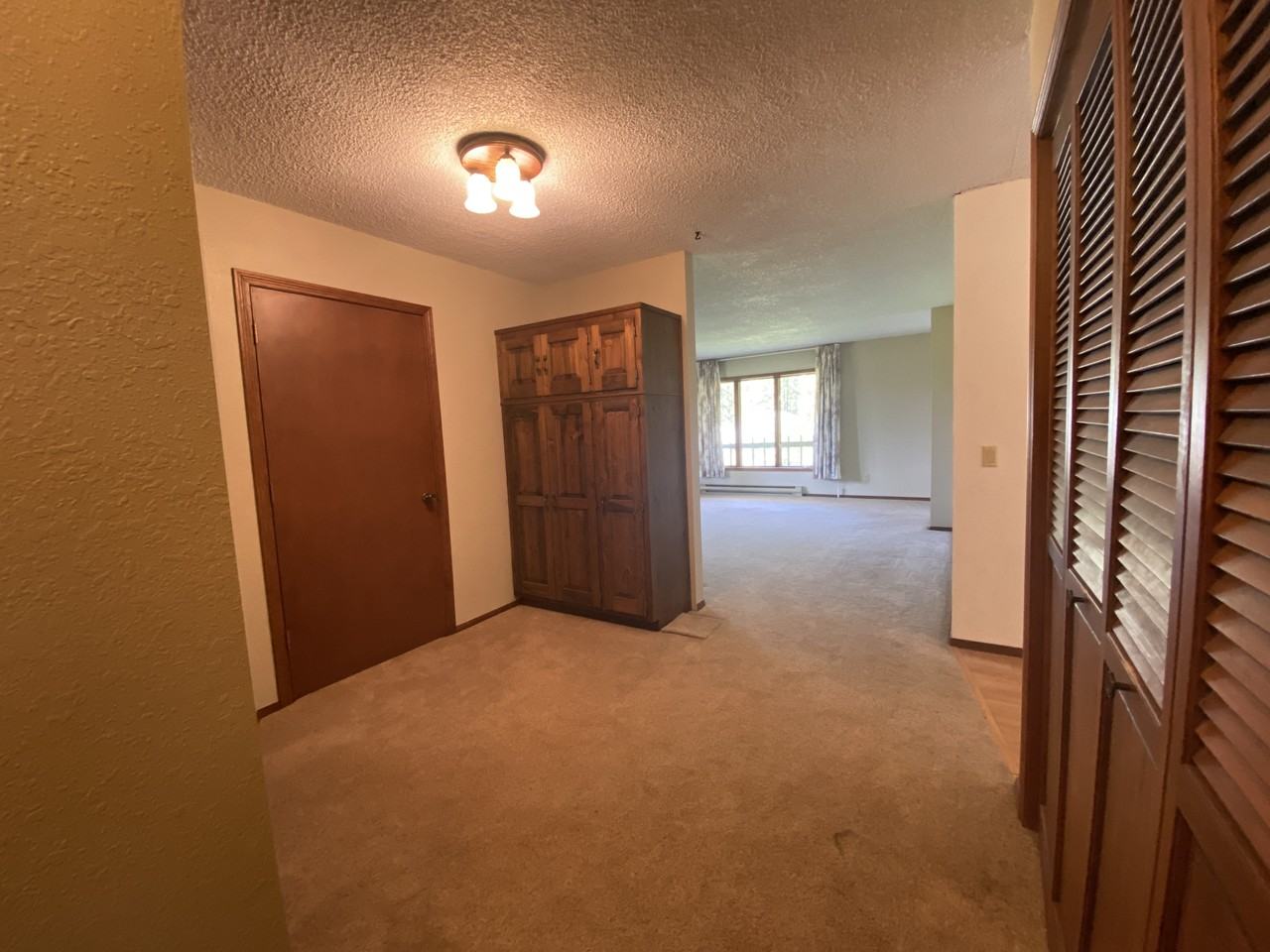 890 Kelley Rd - Photo 3 of 26