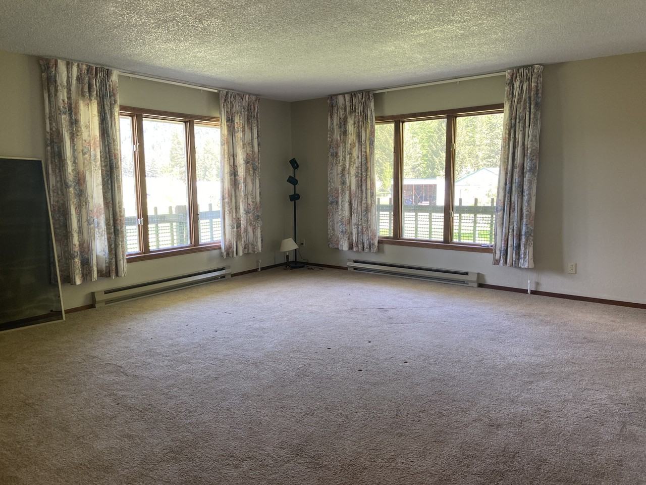 890 Kelley Rd - Photo 4 of 26