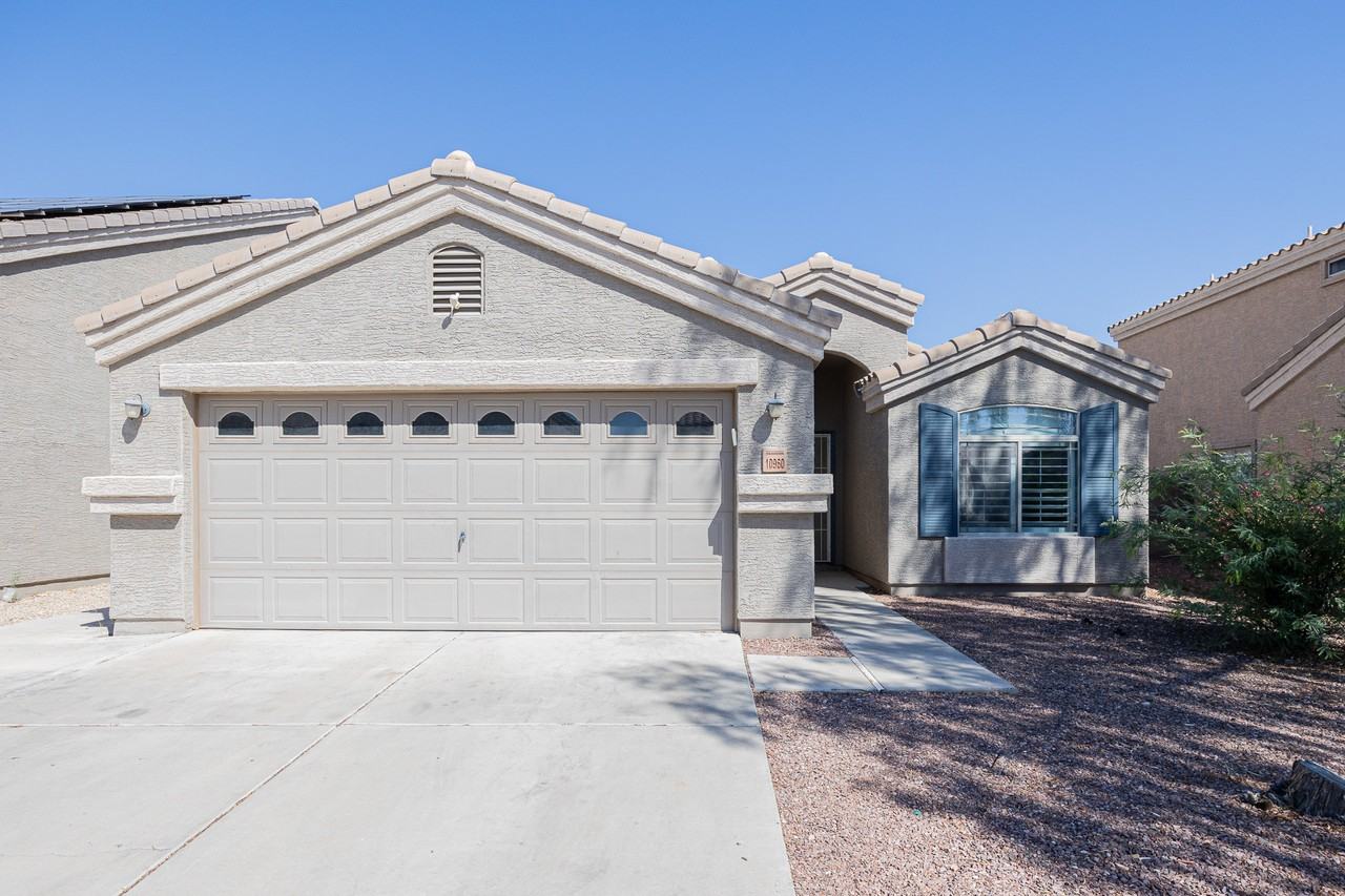 10960 W Taft St - Photo 2 of 28