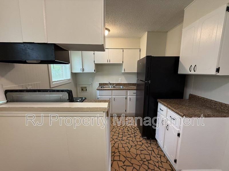 4277 Falcon Cv - Photo 6 of 13