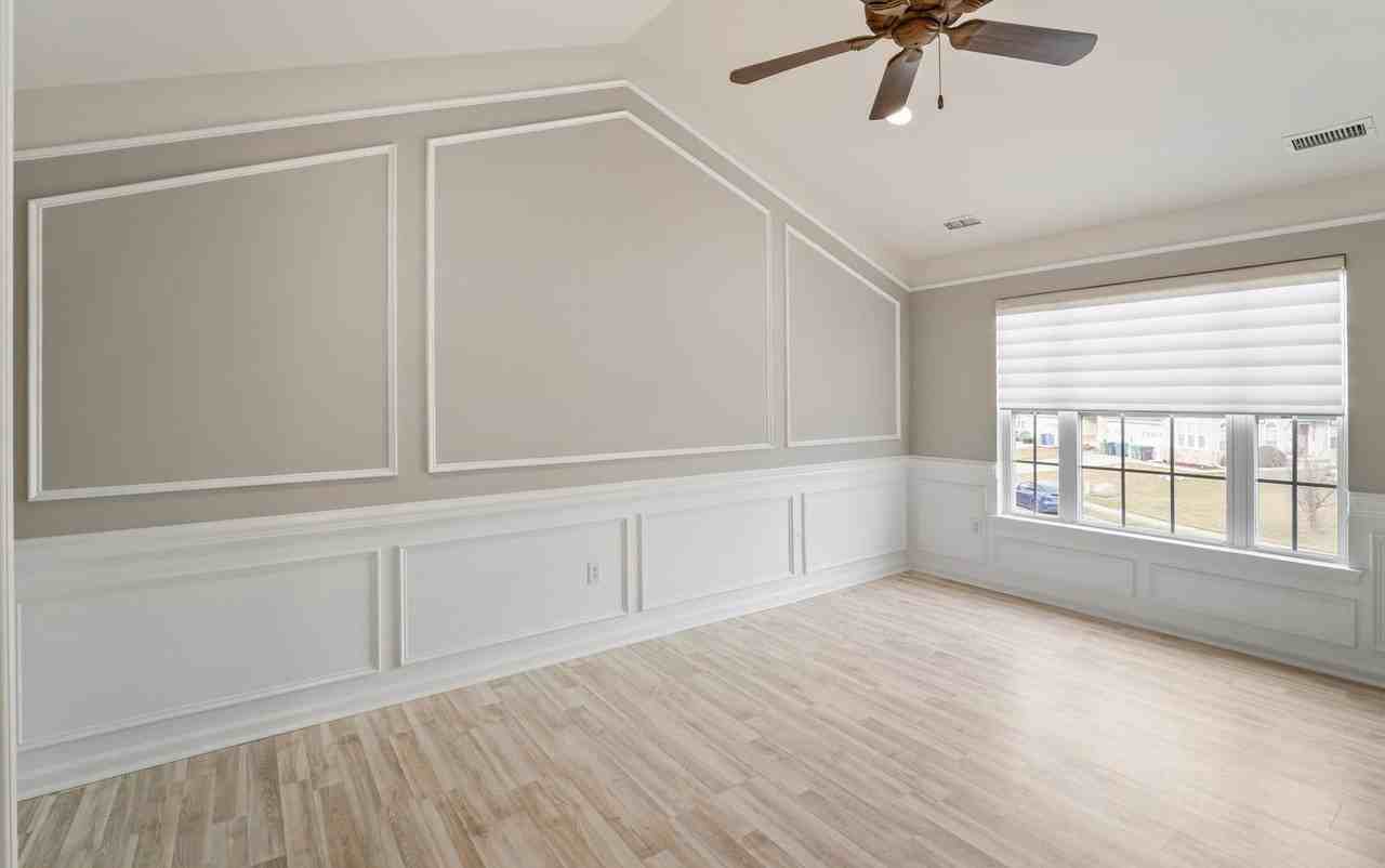 149 Westbrook Dr - Photo 4 of 23