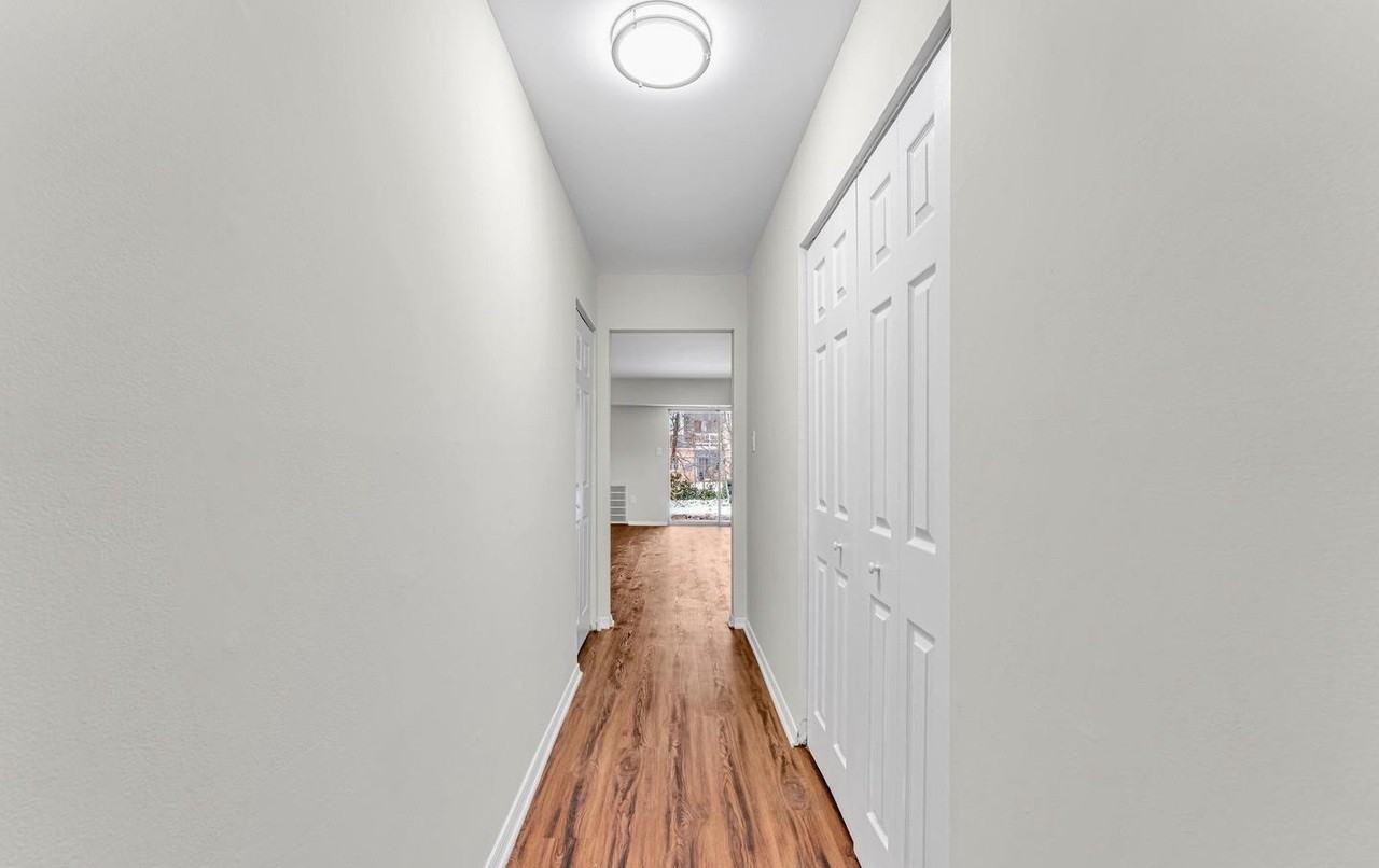 845 Henri Ct - Photo 3 of 23
