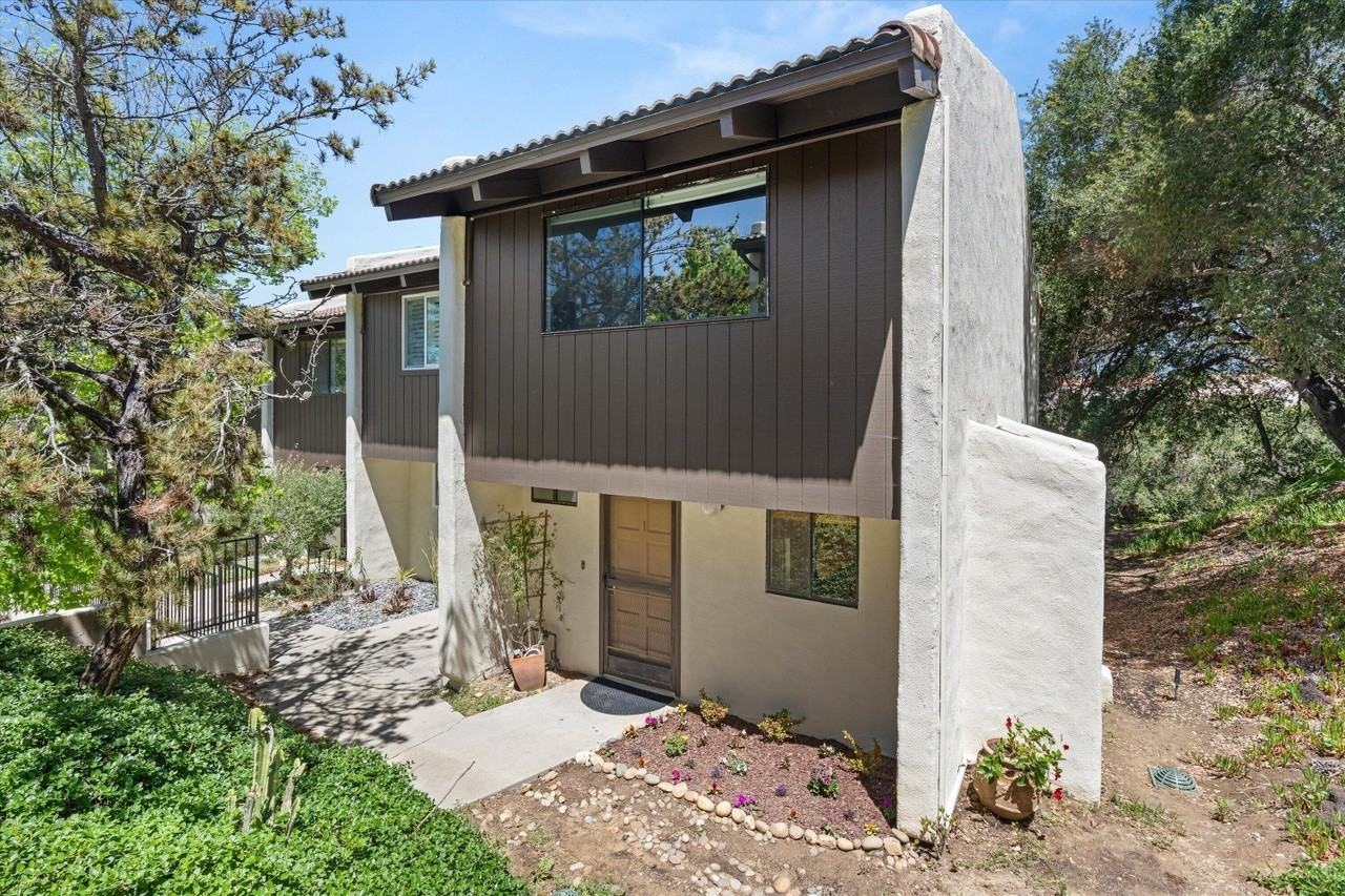 986 Miramonte Dr - Photo 6 of 21
