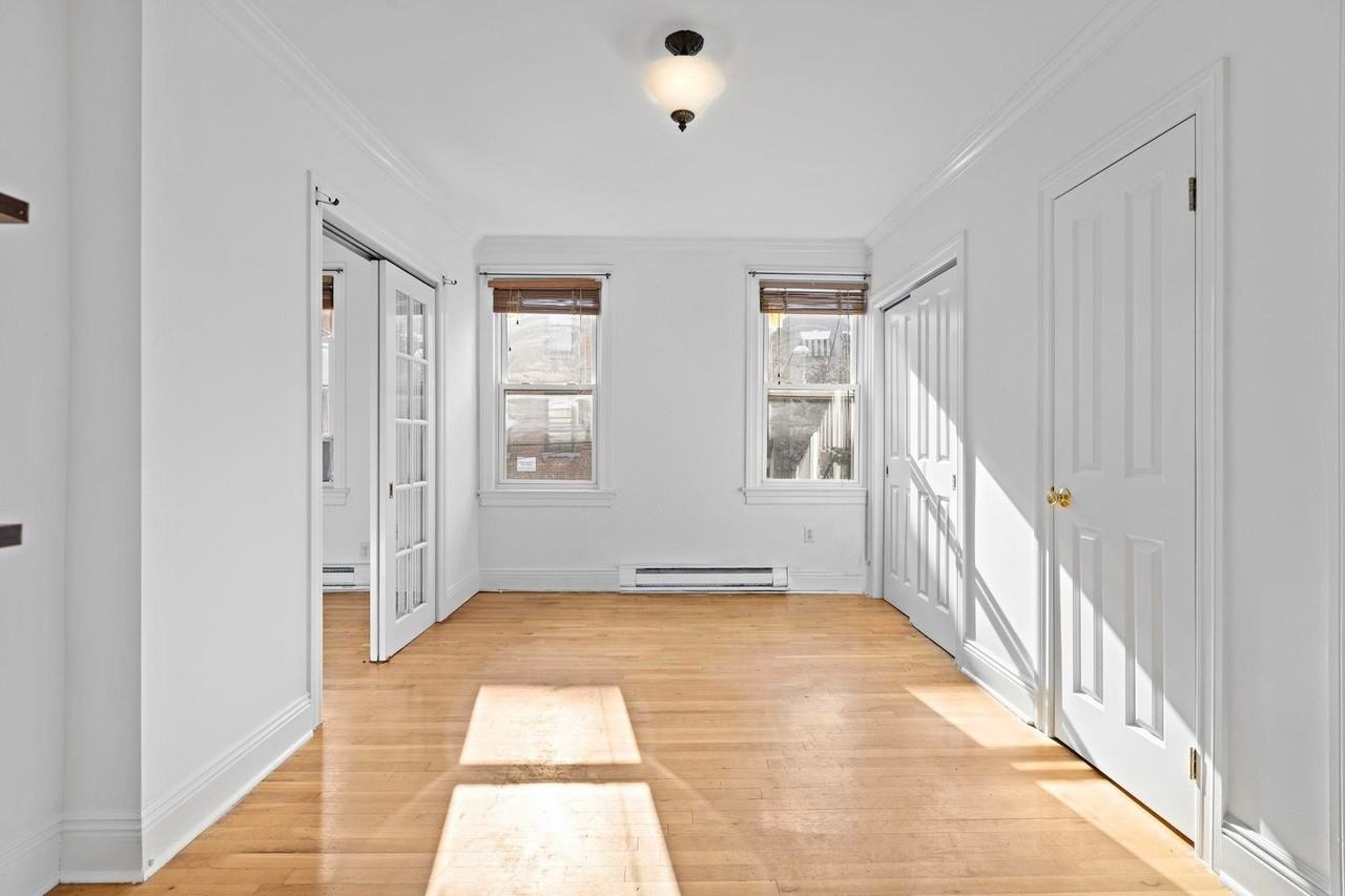 400 2nd St - Photo 6 of 12