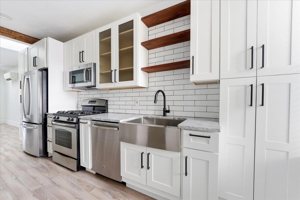 1013 Park Ave - Photo 3 of 16
