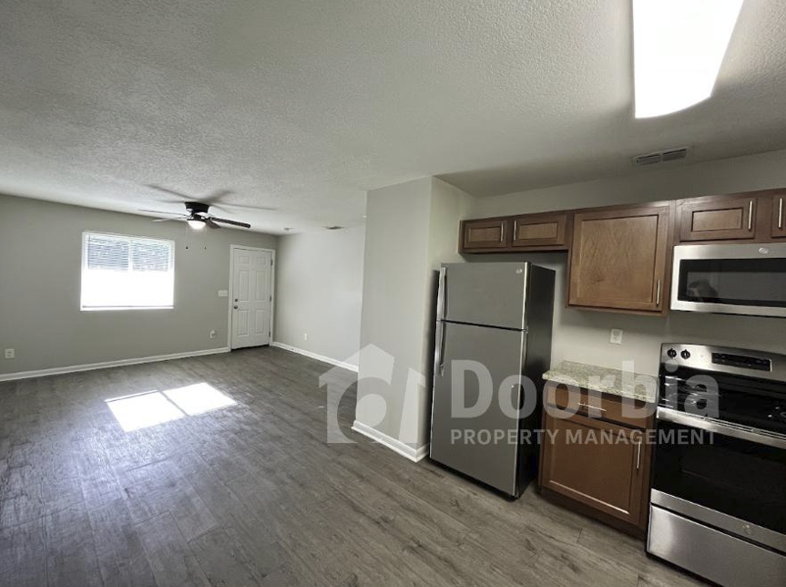 5026 Westchase Ct #2 - Photo 4 of 11