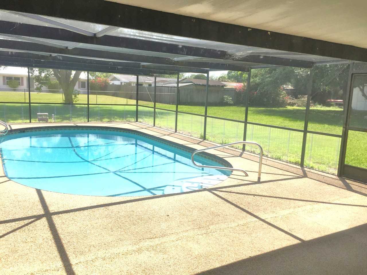 1114 Myrtle Ave - Photo 3 of 12