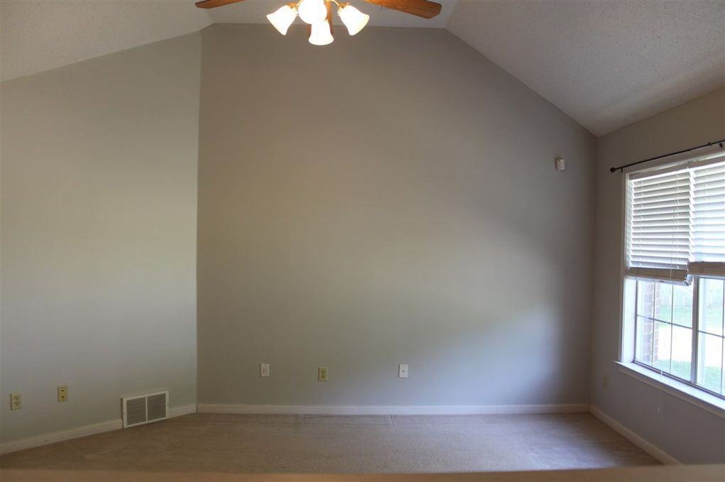 1279 Chatman Way - Photo 5 of 18