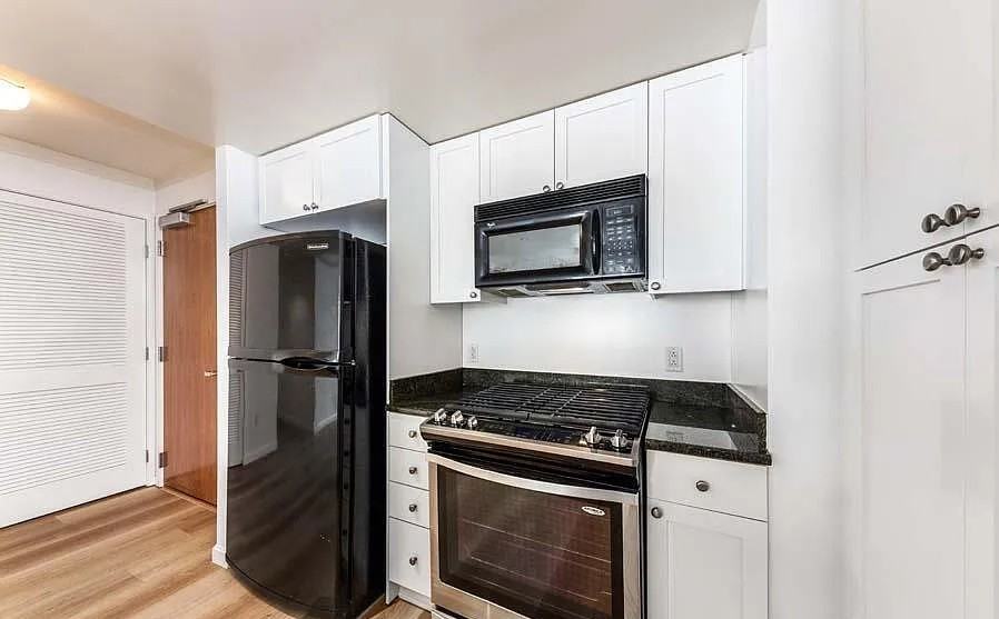 400 Beale St #1310 - Photo 5 of 17