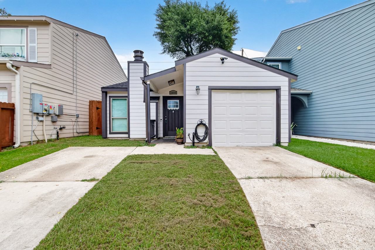 10244 Bridgeland Ln - Photo 4 of 40