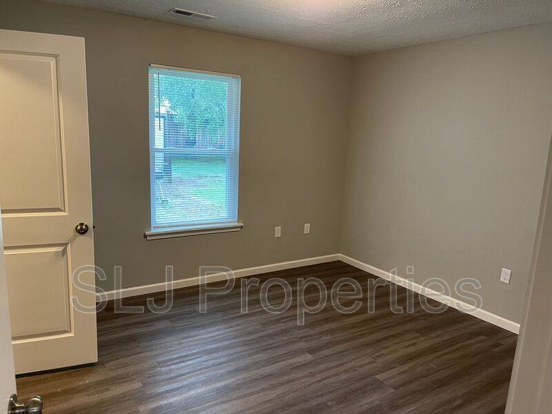 501 E. 8Th C #C - Photo 3 of 7