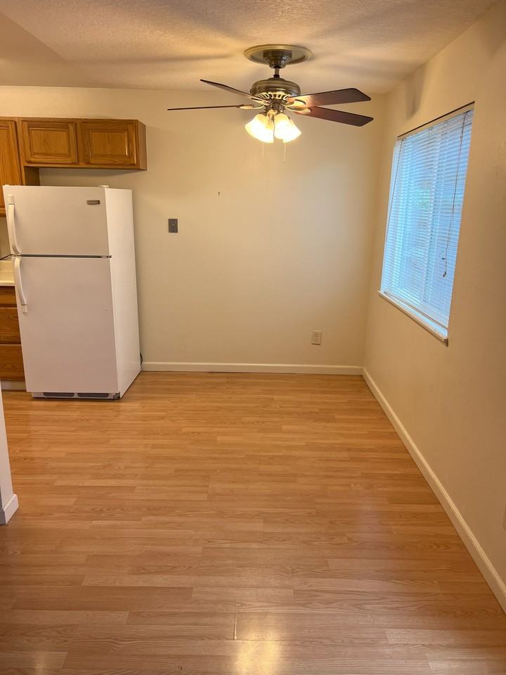 2311 Se Division St #2311 - Photo 4 of 21