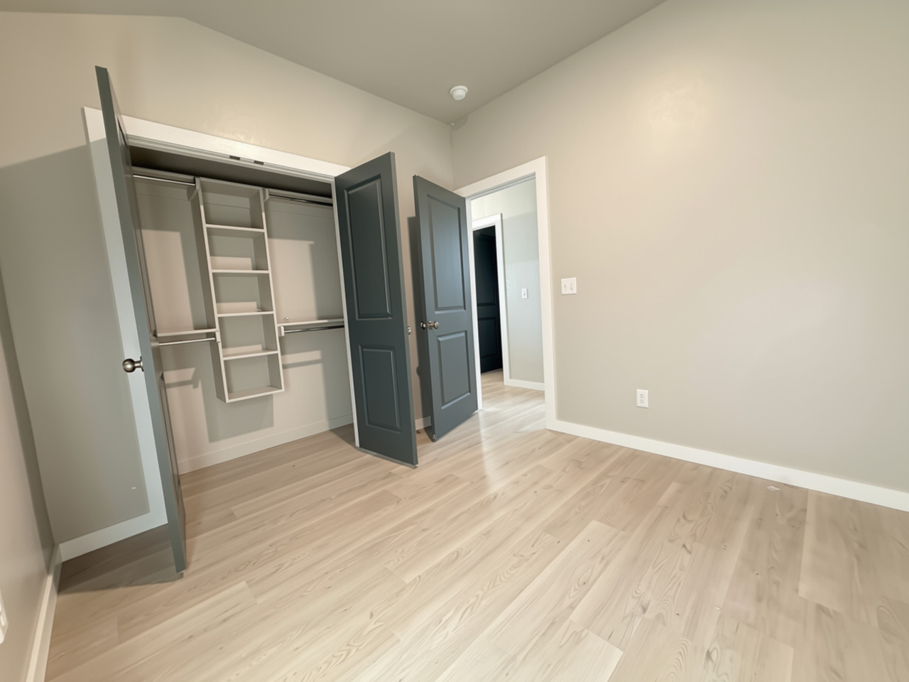 1407 Sw Bishop Rd - Photo 6 of 9