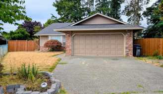8228 49th Ave Ne - Photo 1 of 1
