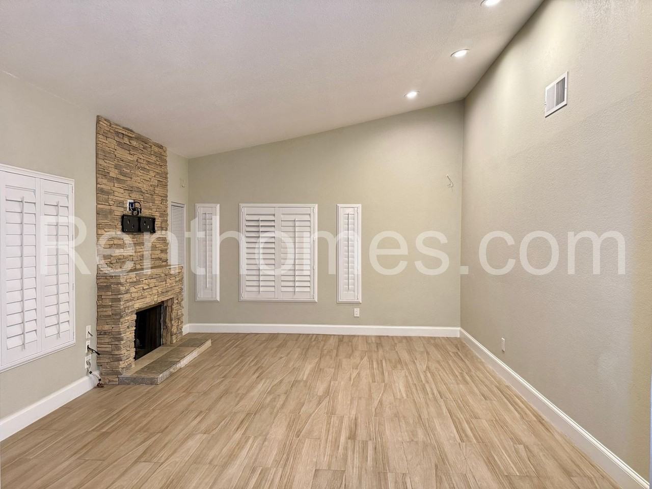 12613 Cabezon Pl - Photo 4 of 31