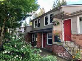 2209 Boylston Ave E - Photo 1 of 1