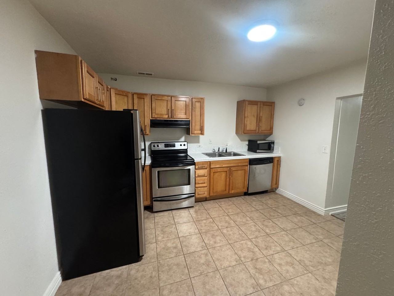 128 E Vidas Ave #C - Photo 5 of 9