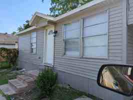 featured image of 2975 San Jacinto St