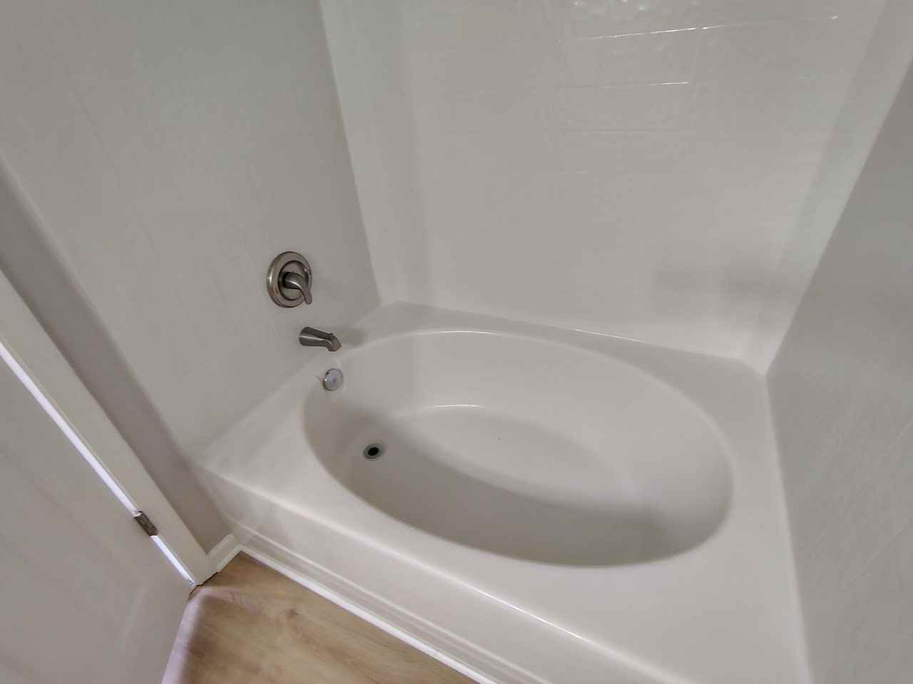 115 Ross Moore Ave - Photo 5 of 10