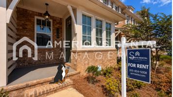 featured image of 1108 Windsor Sq