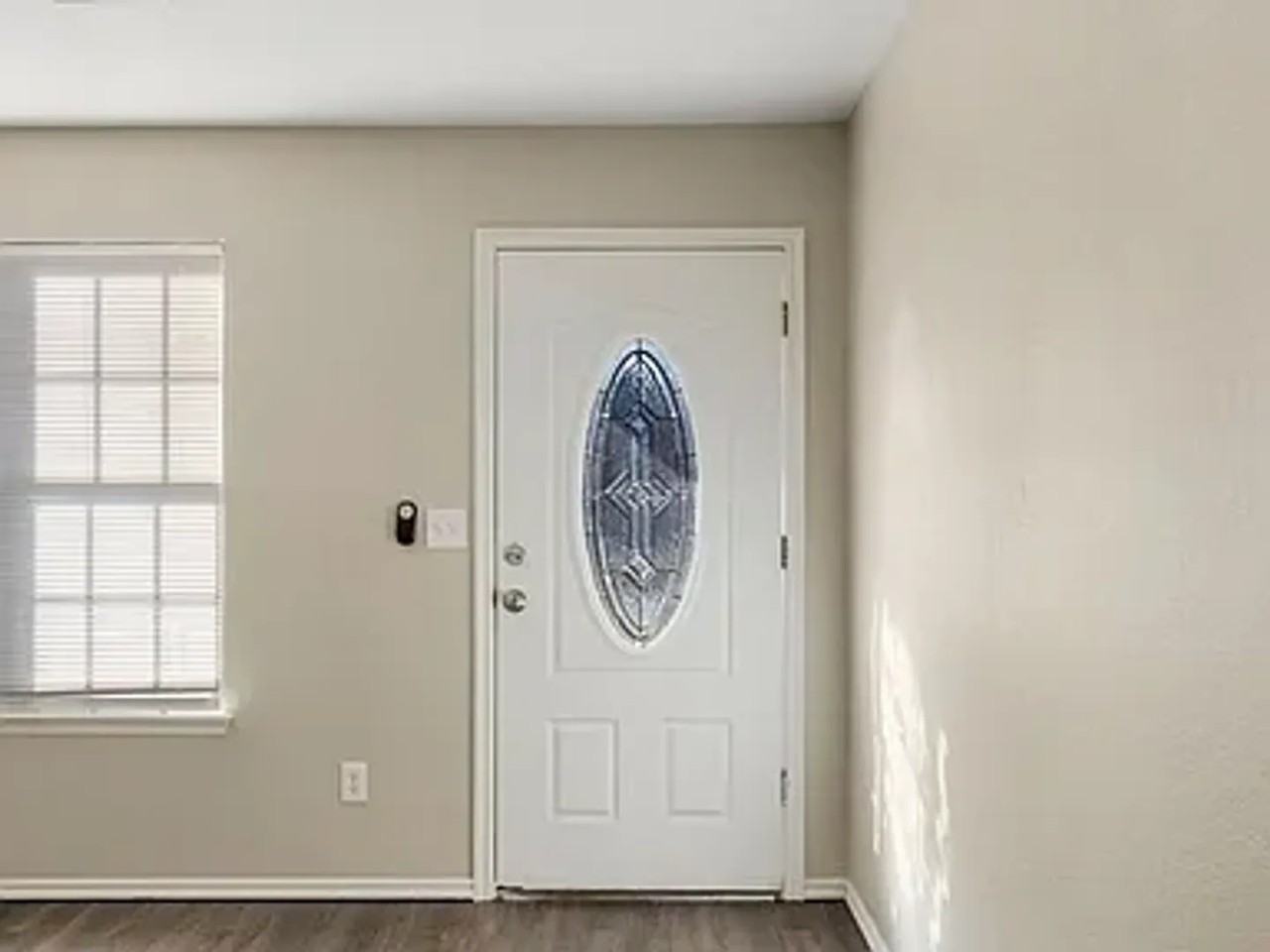 1015 E Grayson Ave - Photo 3 of 14