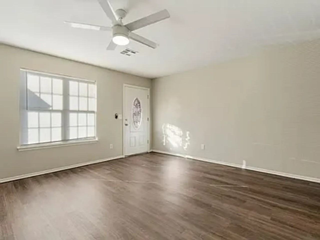 1015 E Grayson Ave - Photo 6 of 14