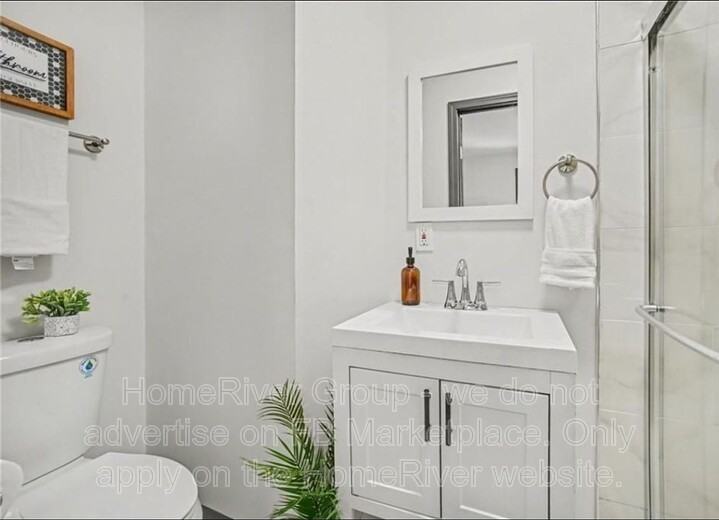 5243 Lyon Ave - Photo 7 of 17