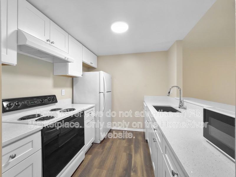 1060 Norwood Ct - Photo 7 of 18