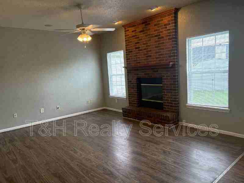 8116 Lake Tree Ln - Photo 7 of 27