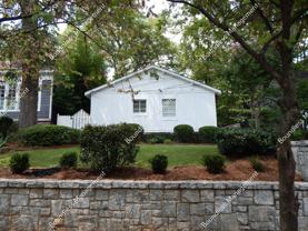 712 Highland Ave Ne #4 - Photo 1 of 1