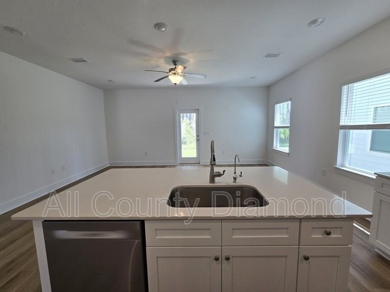 186 Ellery Ln - Photo 5 of 21