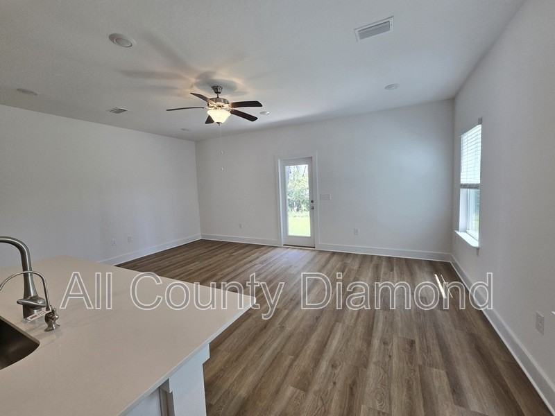 186 Ellery Ln - Photo 6 of 21