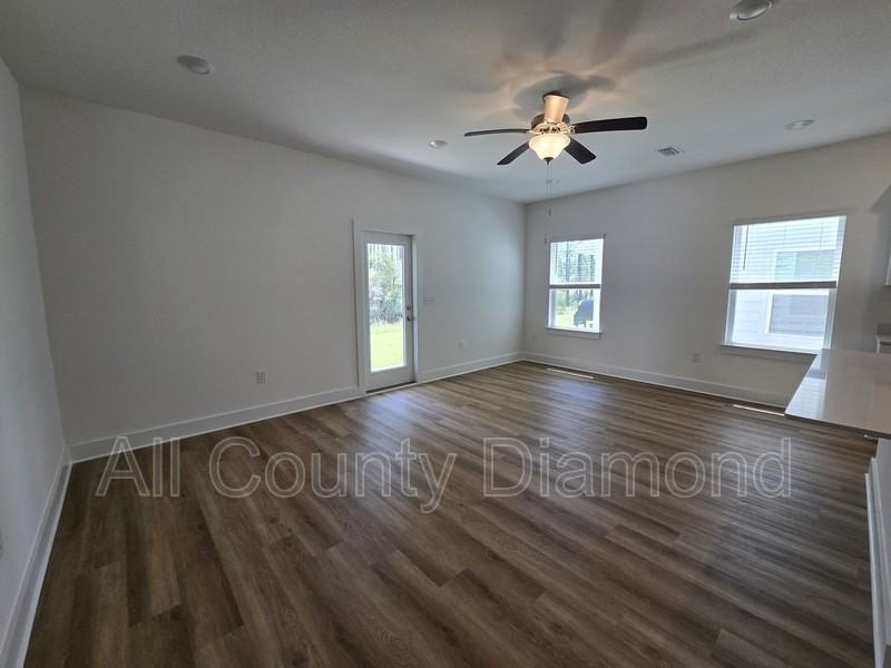 186 Ellery Ln - Photo 7 of 21