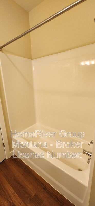 1500 S 14th St W #402 - Photo 2 of 23