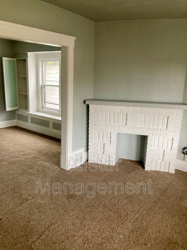 1005 E 140th St - Photo 4 of 14