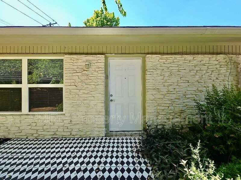 1503 Braes Ridge Dr #B - Photo 2 of 17