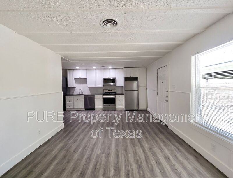1503 Braes Ridge Dr #B - Photo 5 of 17