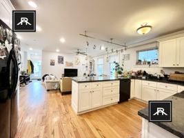 featured image of 12 Fern St #12