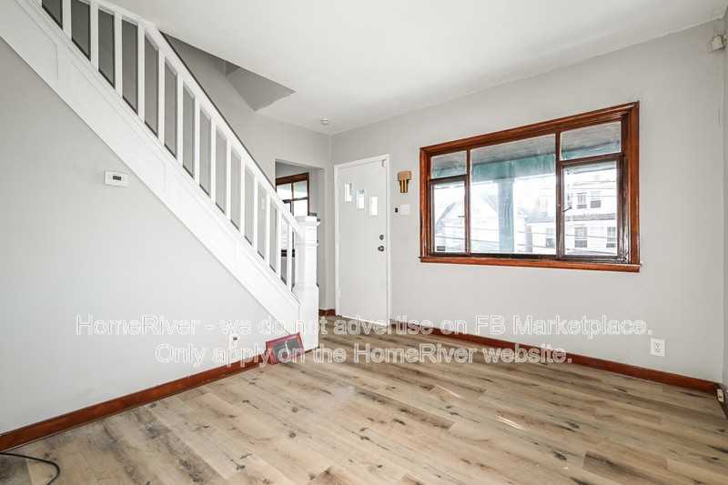 412 Woodward Ave - Photo 3 of 17