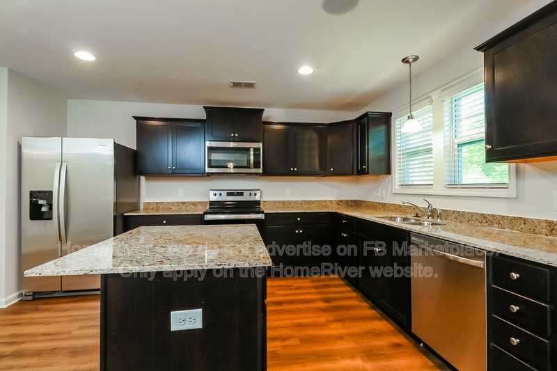 347 Niblick Dr - Photo 6 of 21