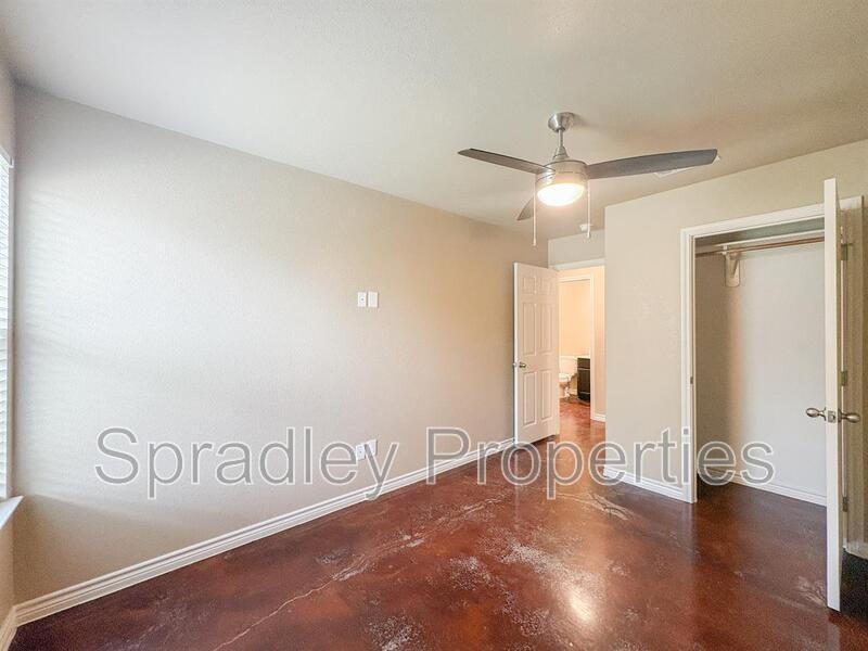 1654 Sabine Rd - Photo 7 of 13
