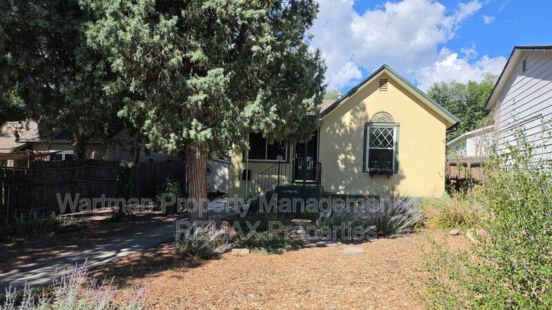 218 N Chestnut St - Photo 6 of 27