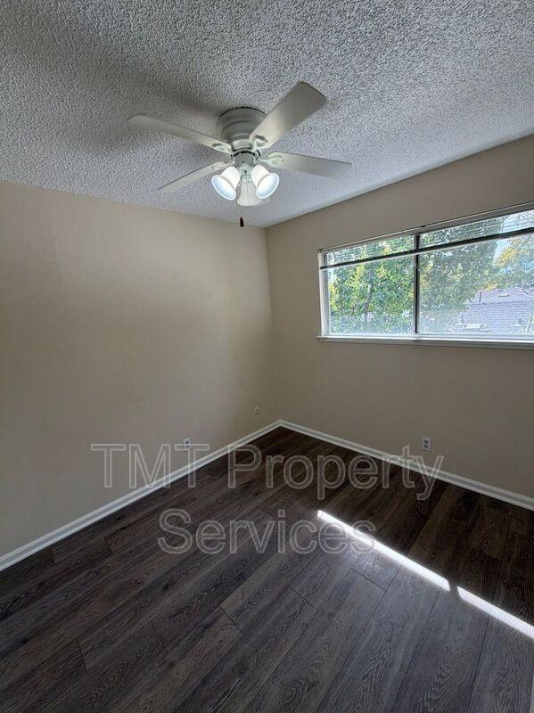 2743 2nd Ave #6 - Photo 6 of 12
