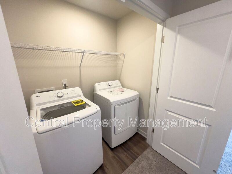 6014 Tavener Dr - Photo 7 of 24