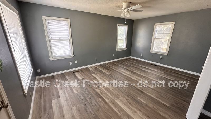 4018 Se 10th St - Photo 3 of 10