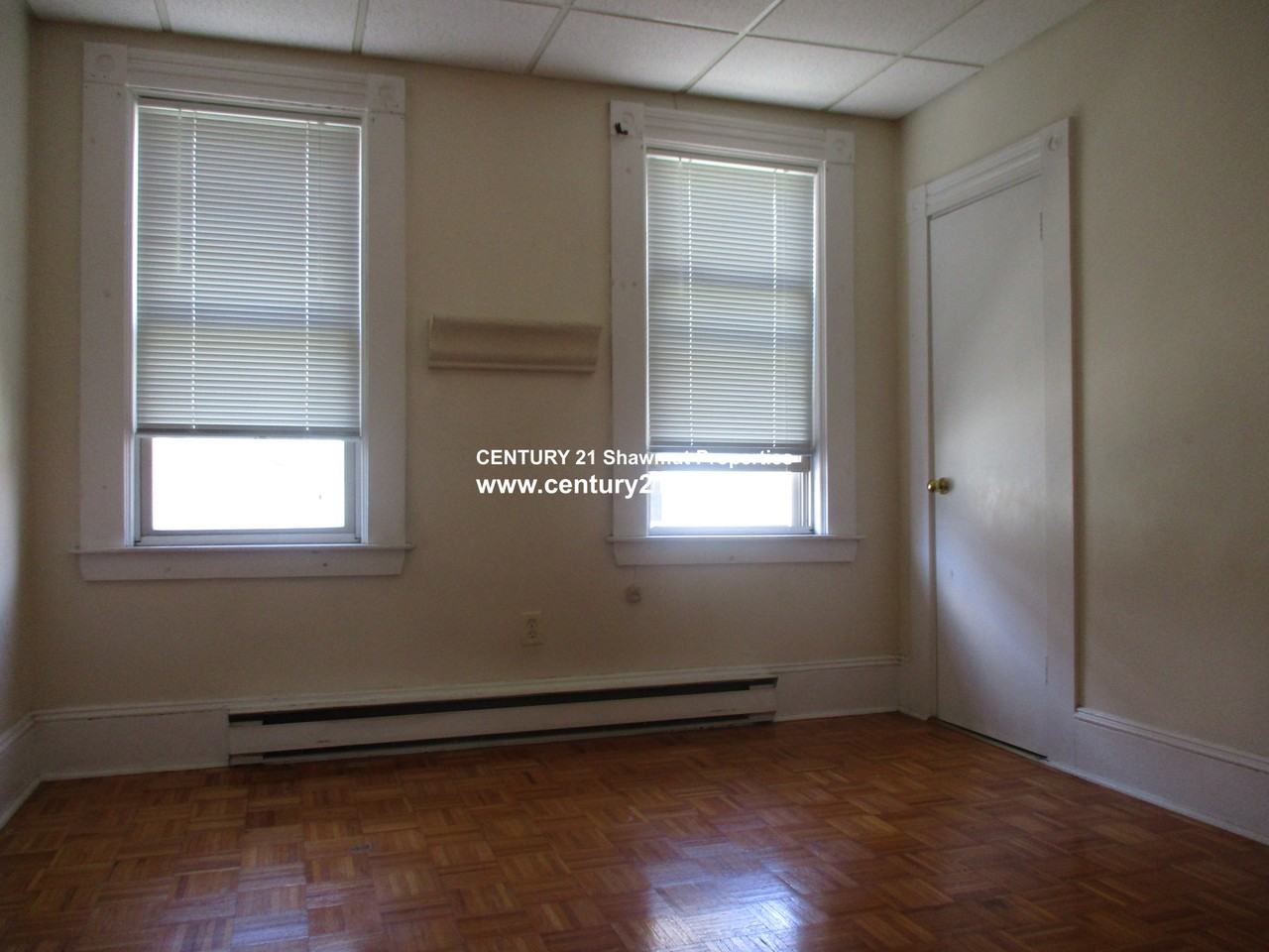 Lincoln St #2 - Photo 4 of 11