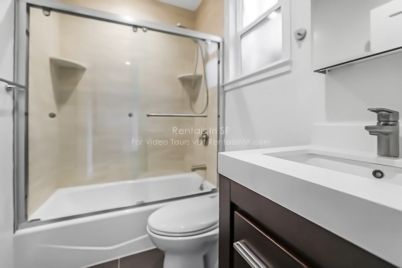 423 Lawton St - Photo 2 of 22