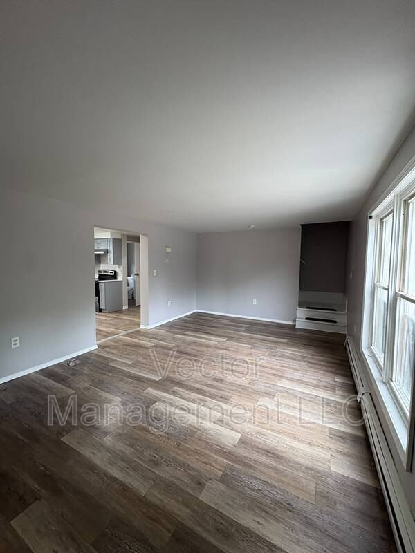 505 Howard Ave - Photo 3 of 10