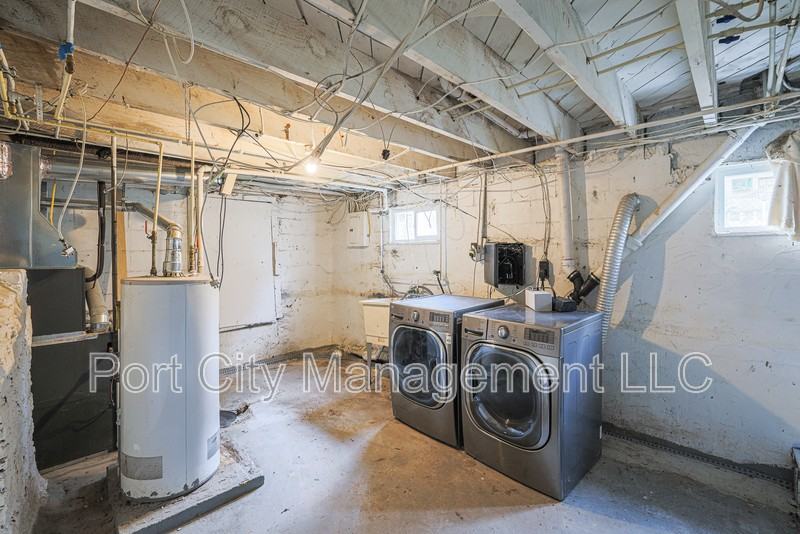 215 Cleveland Ave - Photo 3 of 9