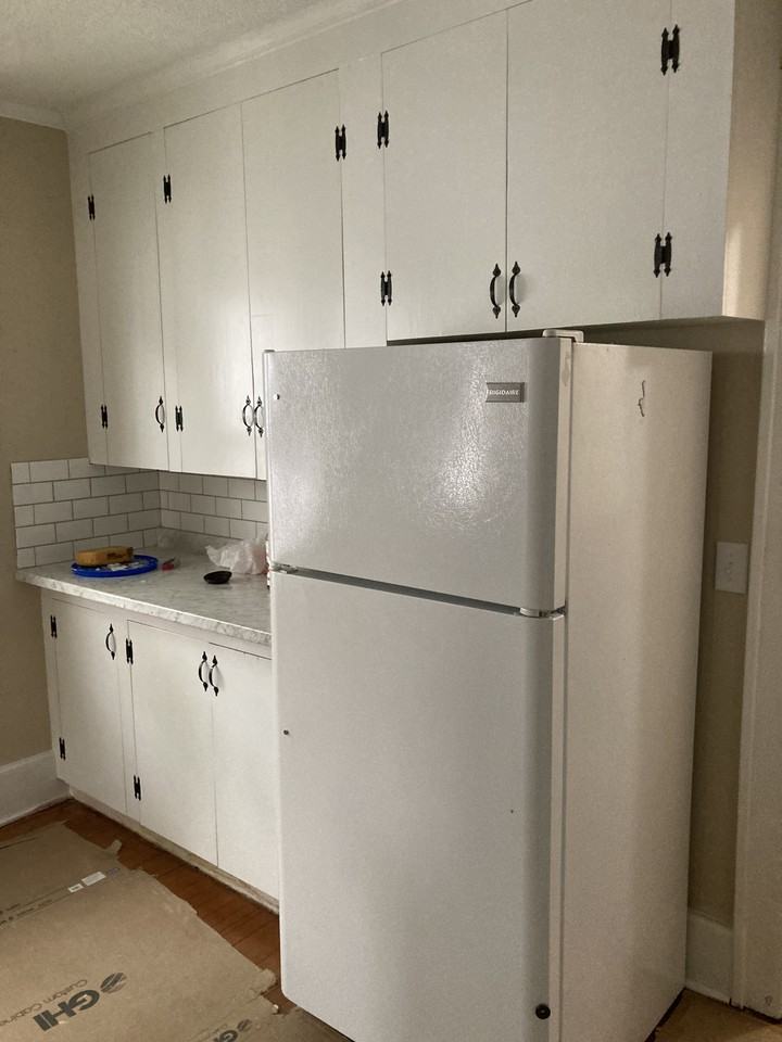 735 Allen St #1 - Photo 4 of 12